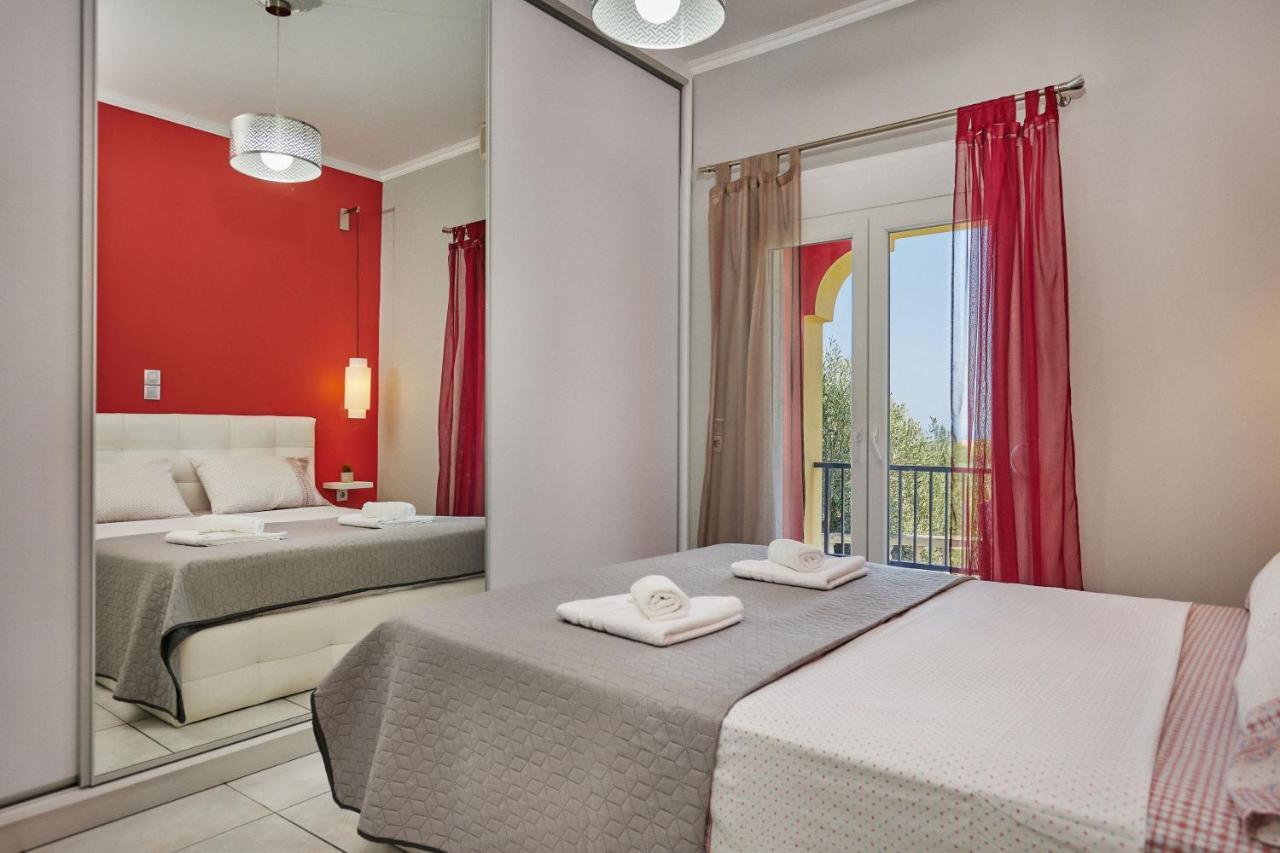 P Koklas Apartments ไซคิย์นธอสทาวน์ ภายนอก รูปภาพ