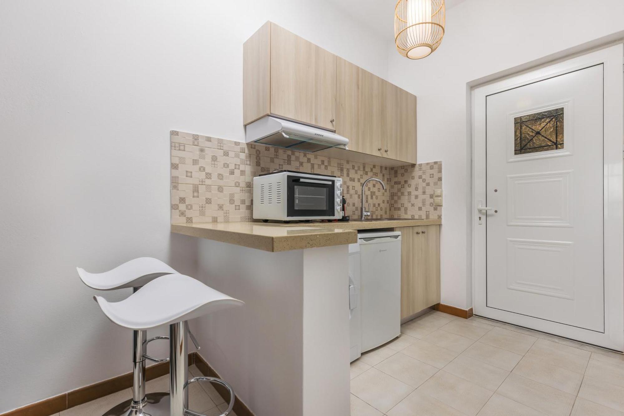 P Koklas Apartments ไซคิย์นธอสทาวน์ ภายนอก รูปภาพ